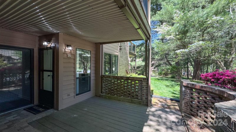 Property image 2 at 35 Ravencroft Lane, Asheville, NC 28803