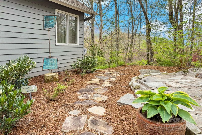 Property image 3 at 23 Timber Park Drive, Black Mountain, NC 28711