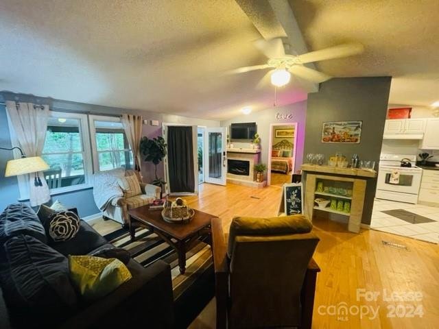 Property image 3 at 7263 Executive Circle, Denver, NC 28037