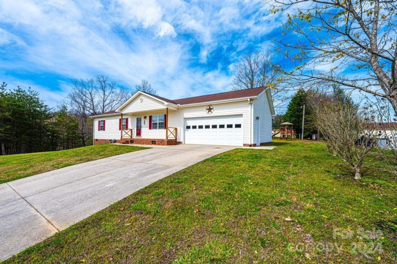 Property image 4 at 6455 Ridgeview Circle, Granite Falls, NC 28630