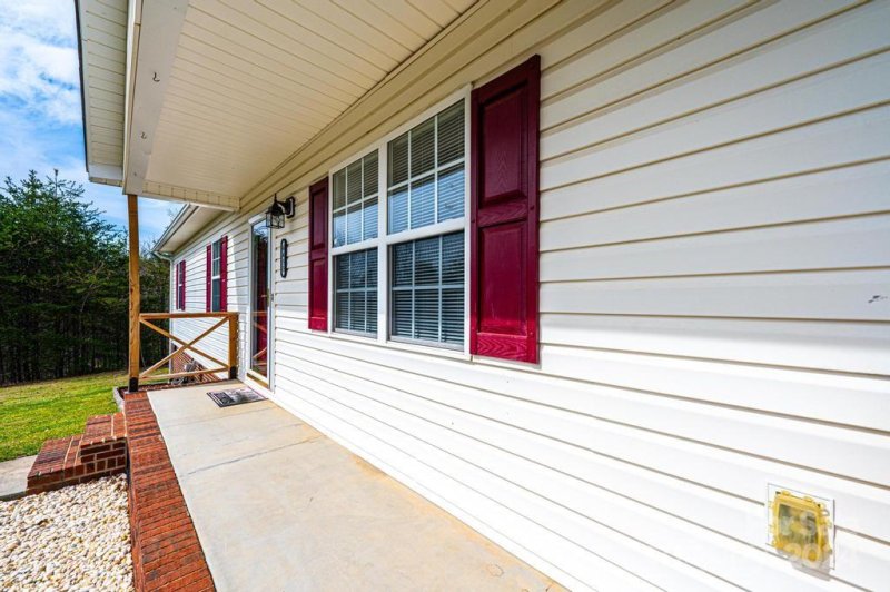 Property image 5 at 6455 Ridgeview Circle, Granite Falls, NC 28630