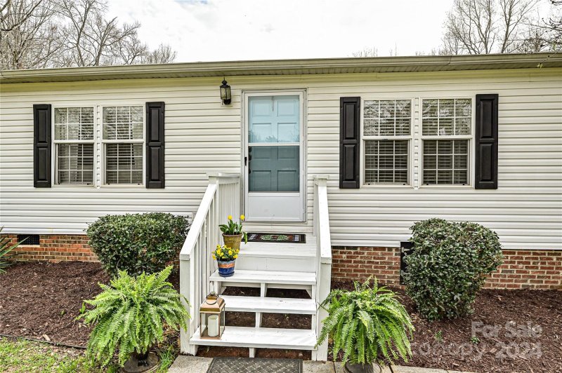 Property image 3 at 7111 Waxhaw Creek Road, Waxhaw, NC 28173