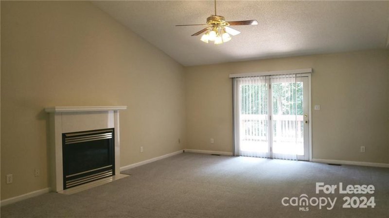 Property image 2 at 6972 Forest Manor Drive, Denver, NC 28037