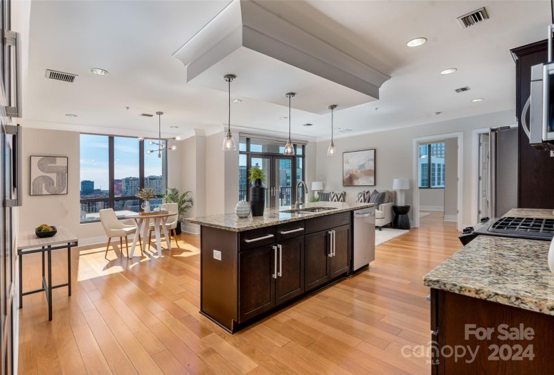 Property image 3 at 222 S Caldwell Street, Charlotte, NC 28202