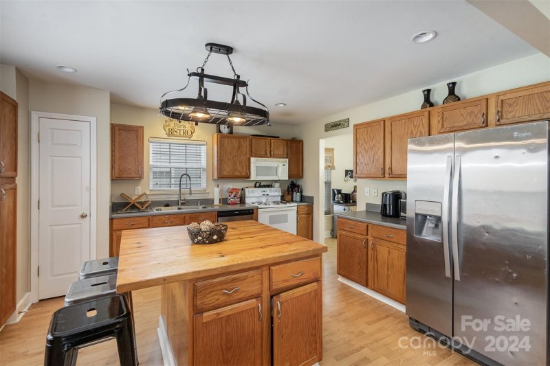 Property image 5 at 1474 Mitchell Glen Street, Kannapolis, NC 28083