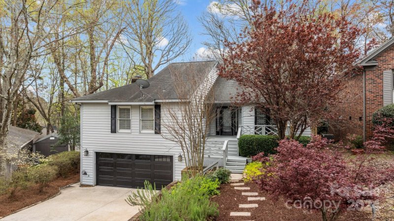 Property image 2 at 13 Shipmaster Court, Lake Wylie, SC 29710