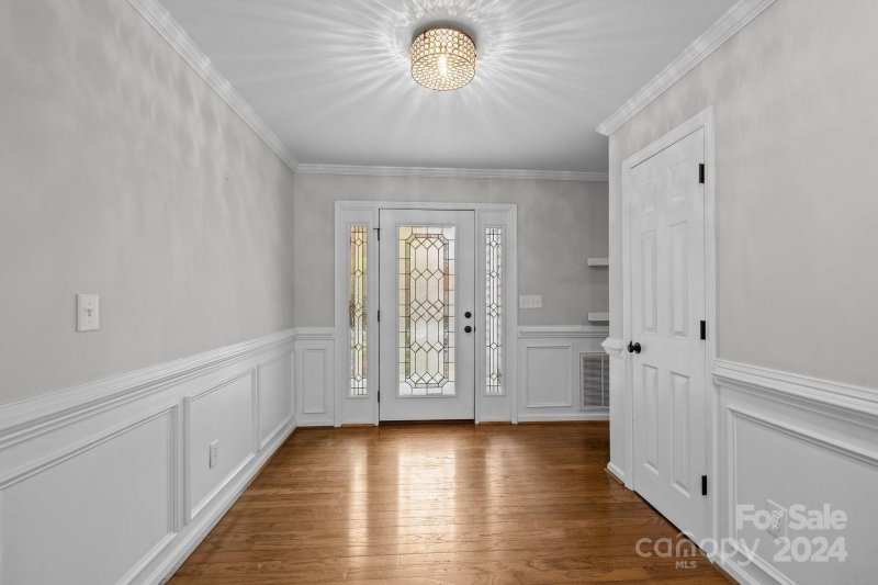 Property image 4 at 13 Shipmaster Court, Lake Wylie, SC 29710