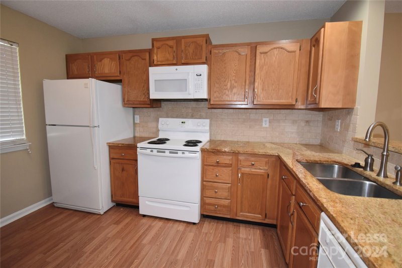 Property image 2 at 9102 Charminster Court, Charlotte, NC 28269