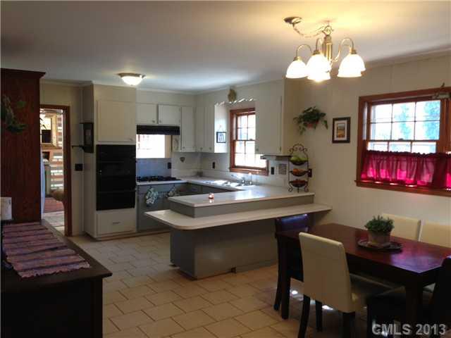 Property image 3 at 4019 Allwood Drive, Charlotte, NC 28217