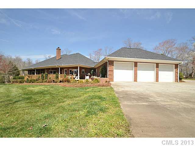 Property image 3 at 200 Windsor Greene Drive, Monroe, NC 28110
