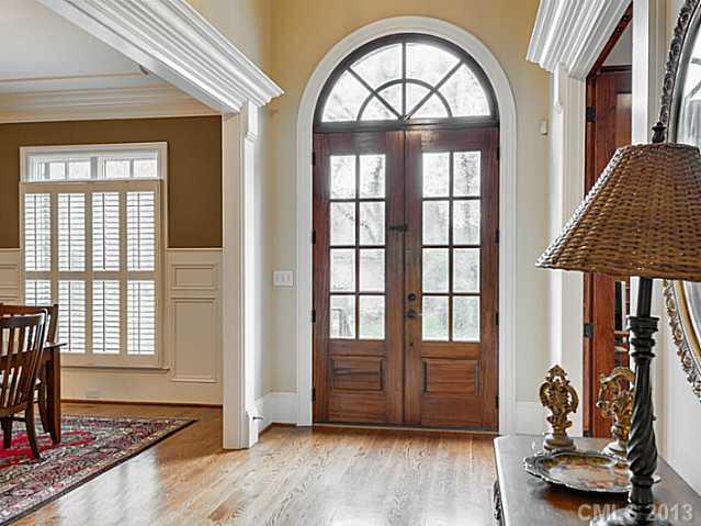 Property image 3 at 5910 Saint John Lane, Charlotte, NC 28210