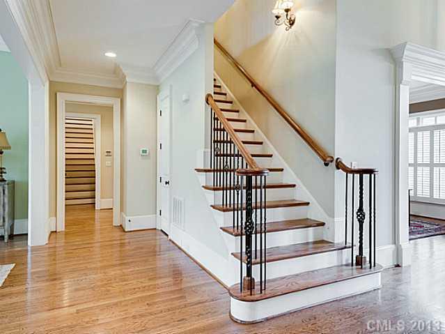Property image 4 at 5910 Saint John Lane, Charlotte, NC 28210