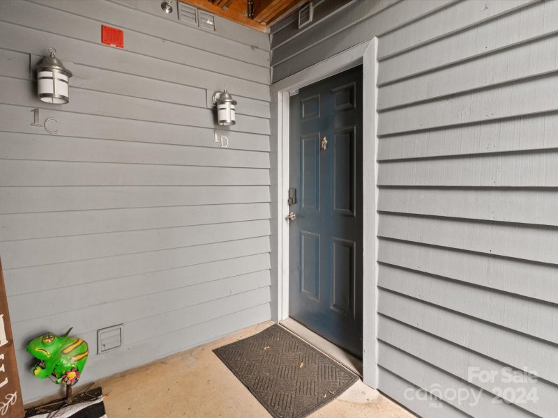 Property image 4 at 525 N Graham Street, Charlotte, NC 28202