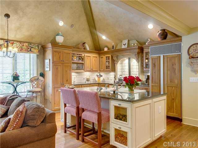 Property image 5 at 2410 La Maison Drive, Charlotte, NC 28226