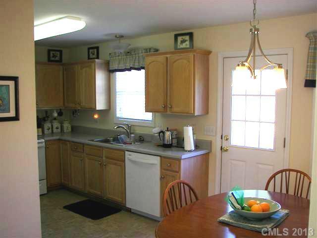 Property image 5 at 212 Nottingham Drive, York, SC 29745