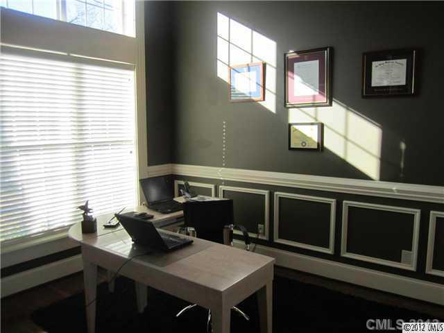 Property image 4 at 3031 Sharon Road, Charlotte, NC 28211