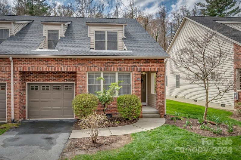 Property image 3 at 156 Wash Creek Drive, Hendersonville, NC 28739