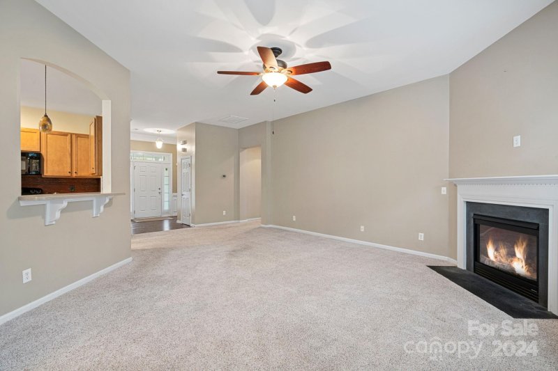 Property image 4 at 10217 Little Whiteoak Road, Charlotte, NC 28215