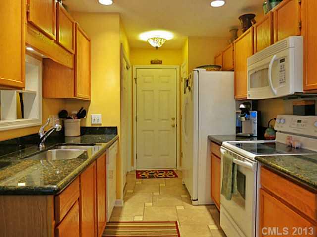 Property image 3 at 5011 Weatherly Way, Matthews, NC 28104