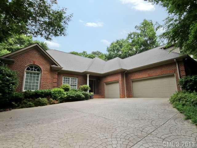 Property image 2 at 215 Pebble Stone Lane, Matthews, NC 28104