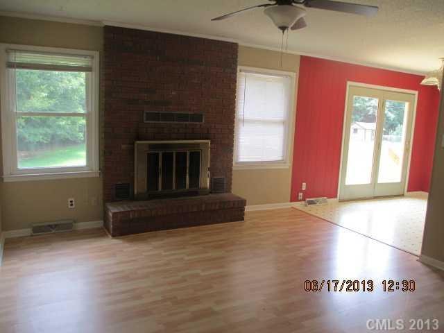 Property image 4 at 135 Greendale Drive, Mount Holly, NC 28120