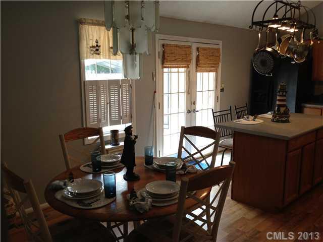 Property image 5 at 121 Driftwood Drive, Mooresville, NC 28117