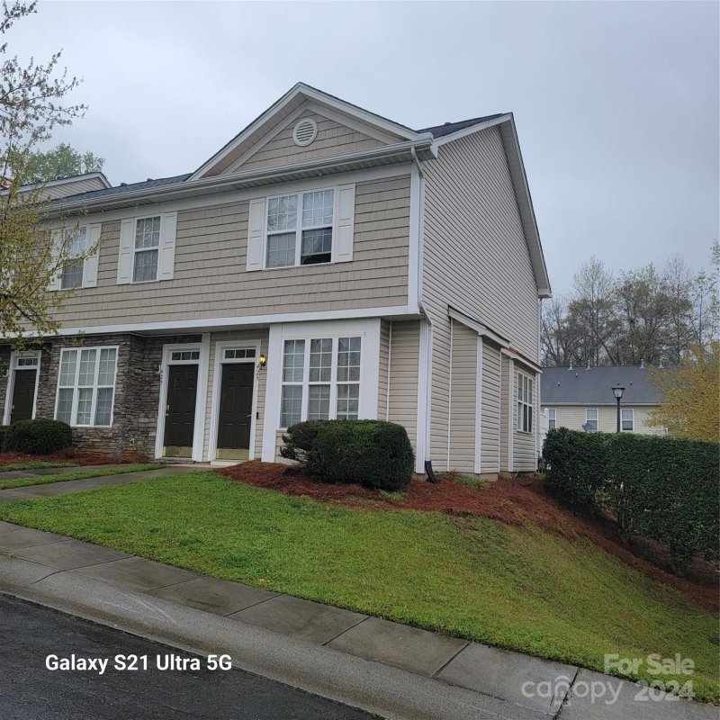 Property image 2 at 429 Goldstaff Lane, Charlotte, NC 28273