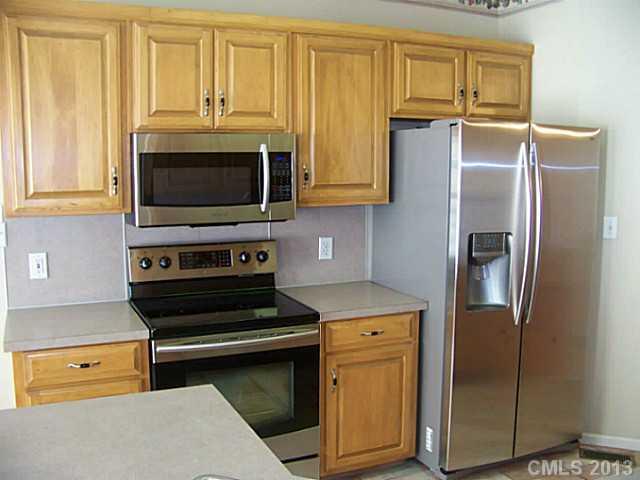 Property image 3 at 407 Ne 9th Avenue, Conover, NC 28613