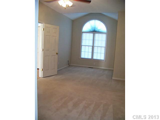 Property image 5 at 407 Ne 9th Avenue, Conover, NC 28613