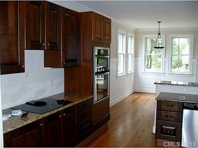 Property image 3 at 5253 Ridge Lane Circle, Sherrills Ford, NC 28673