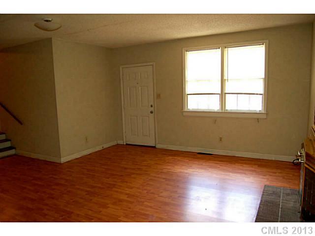 Property image 2 at 1821 Crestdale Drive, Charlotte, NC 28216