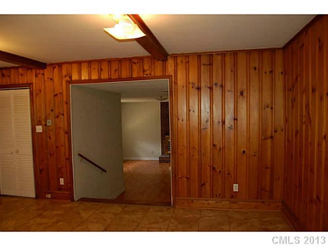 Property image 5 at 1821 Crestdale Drive, Charlotte, NC 28216