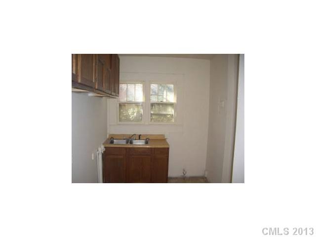 Property image 4 at 2120 B Avenue, Charlotte, NC 28216