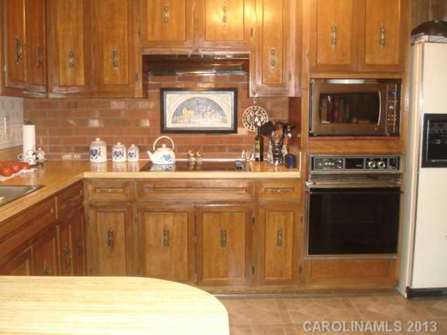 Property image 2 at 1555 Oakridge Drive, Salisbury, NC 28146