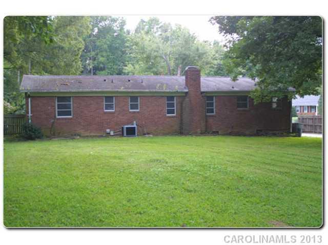 Property image 2 at 5931 Olinda Street, Charlotte, NC 28215