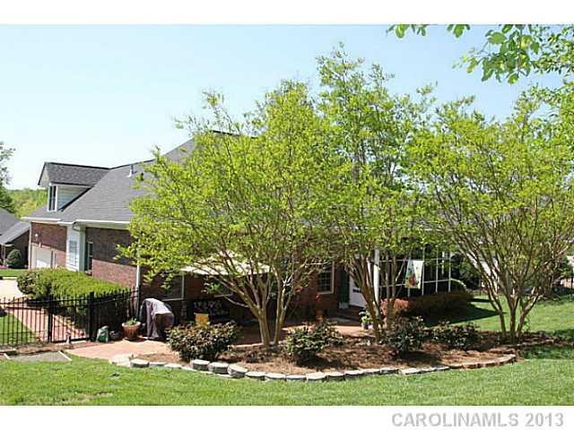 Property image 2 at 1019 Marguerite Drive, Lowell, NC 28098