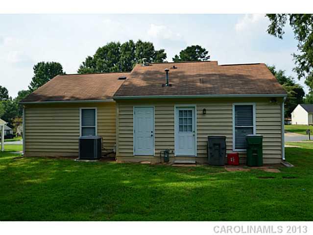 Property image 2 at 6912 Delta Lake Drive, Charlotte, NC 28215