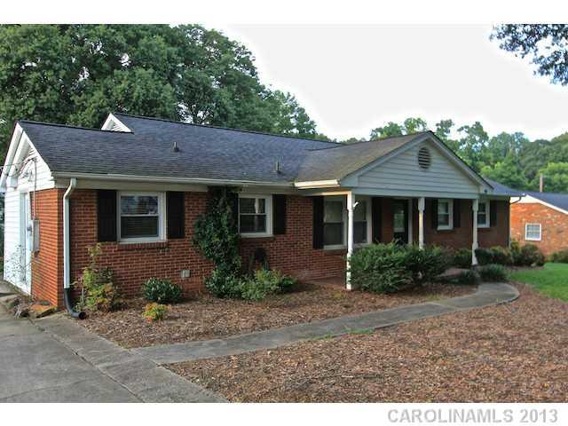 Property image 2 at 10 Spruce Pine Drive, Belmont, NC 28012