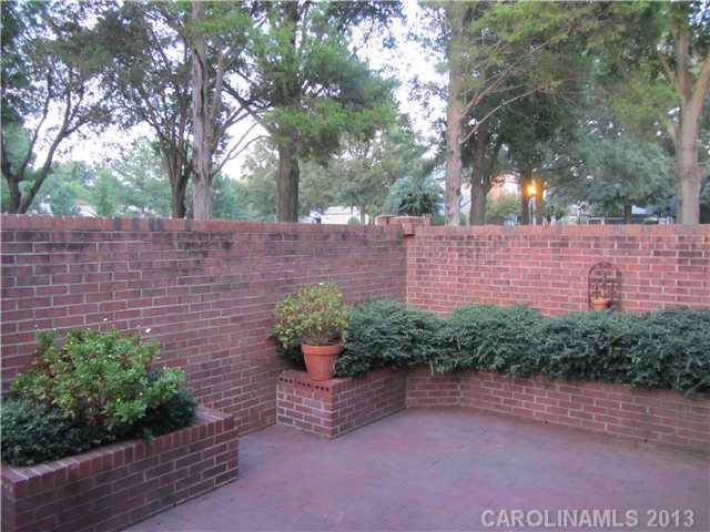 Property image 2 at 4407 Simsbury Road, Charlotte, NC 28226