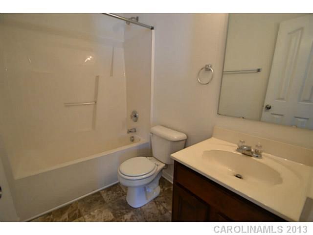 Property image 3 at 6840 Goldenwillow Drive, Charlotte, NC 28215