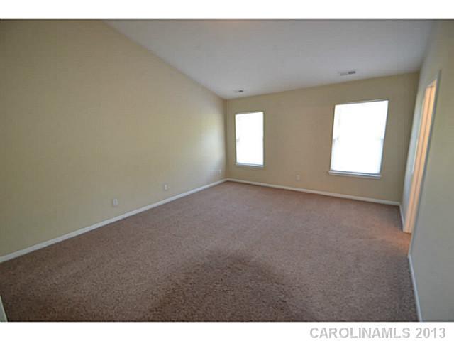 Property image 4 at 6840 Goldenwillow Drive, Charlotte, NC 28215