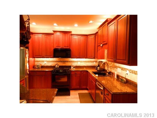 Property image 5 at 1065 Kite Court, Matthews, NC 28104