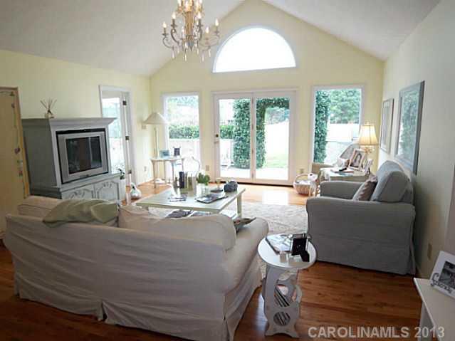 Property image 4 at 115 Turnberry Lane, Mooresville, NC 28117