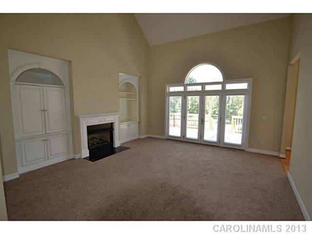 Property image 3 at 1010 Heather Glen Drive, Matthews, NC 28104