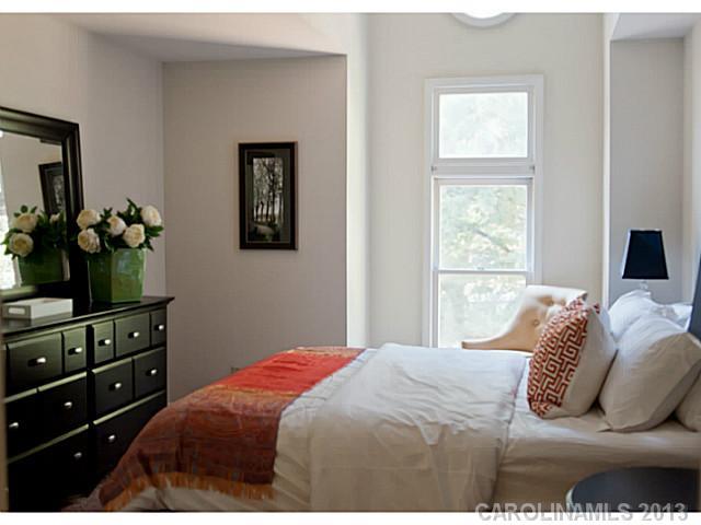 Property image 5 at 1109 E Morehead Street, Charlotte, NC 28204