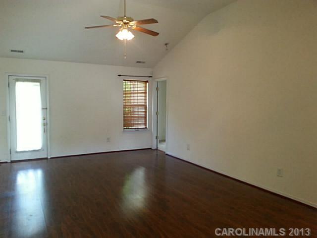 Property image 3 at 6832 Parkers Crossing Drive, Charlotte, NC 28215