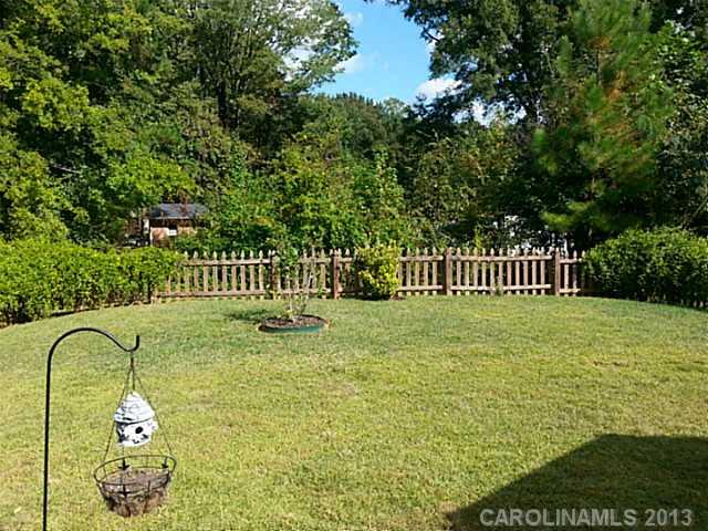 Property image 4 at 6832 Parkers Crossing Drive, Charlotte, NC 28215