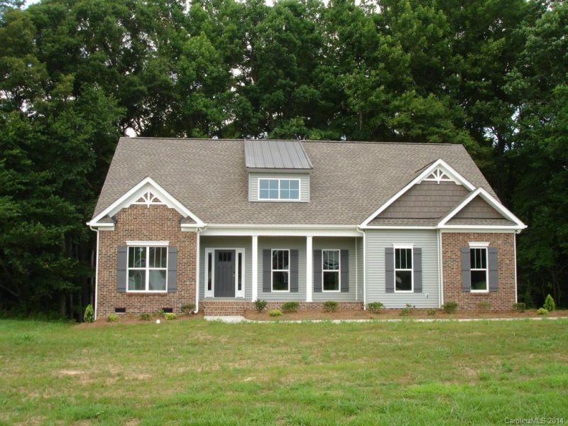 2914 Plum Thicket Court