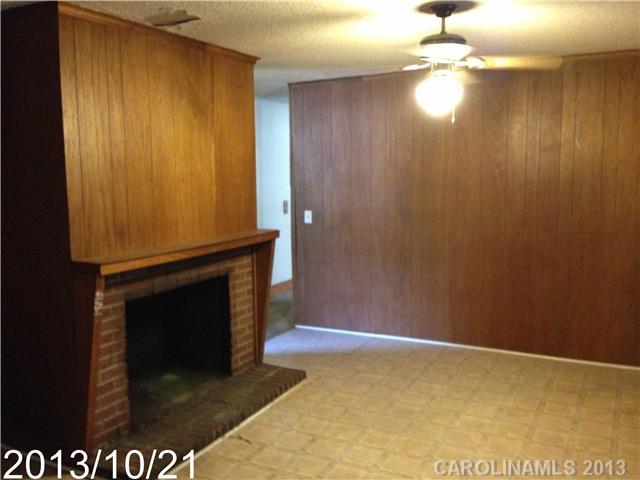 Property image 4 at 5904 Olinda Street, Charlotte, NC 28215