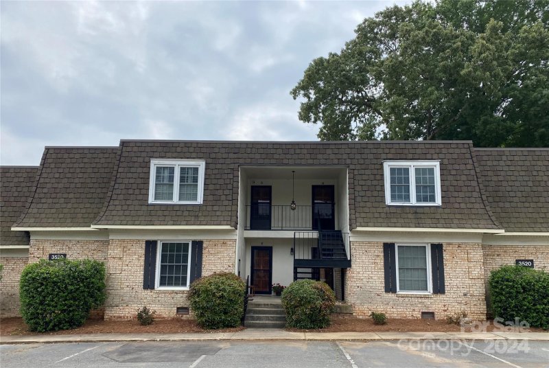 Property image 2 at 3520 Colony Road, Charlotte, NC 28211